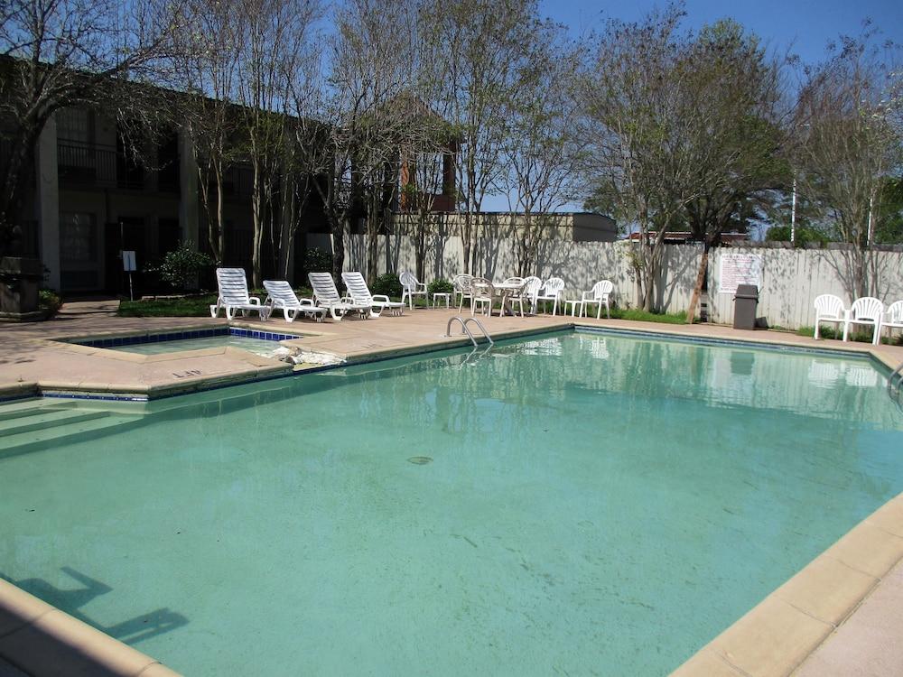 Studio 6-Alexandria, La Экстерьер фото