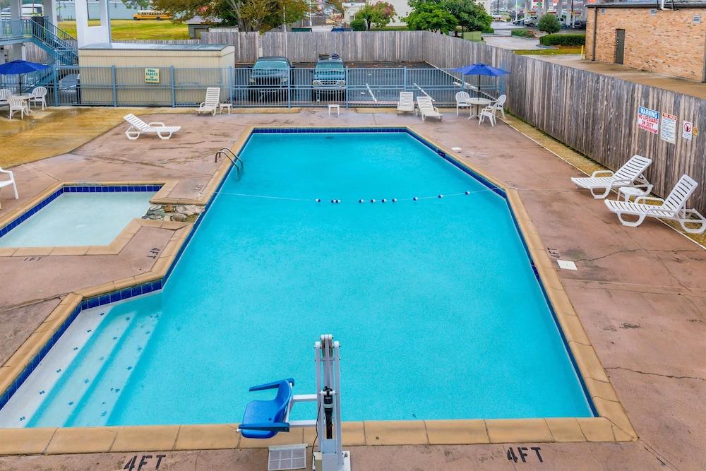 Studio 6-Alexandria, La Экстерьер фото